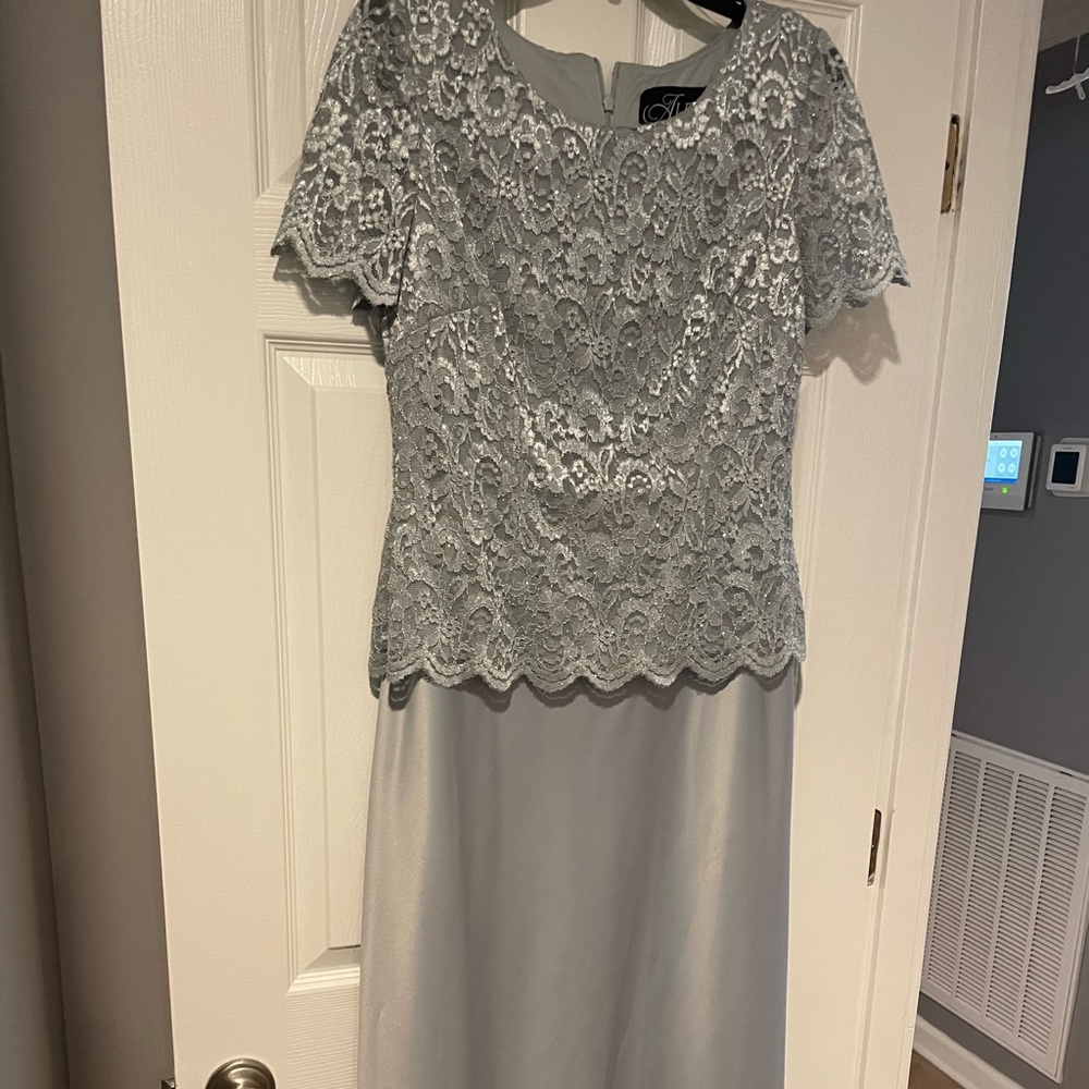 Alex Evening gown size 10 worn once for wedding. Pet friendly, non smoking home